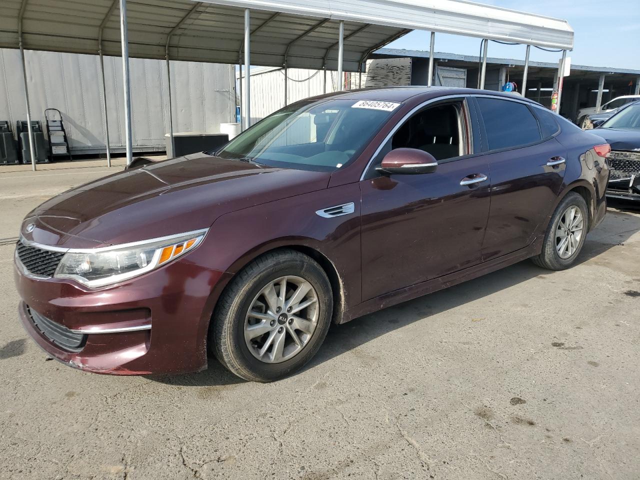 VIN 5XXGT4L30JG197657 2018 KIA OPTIMA no.1