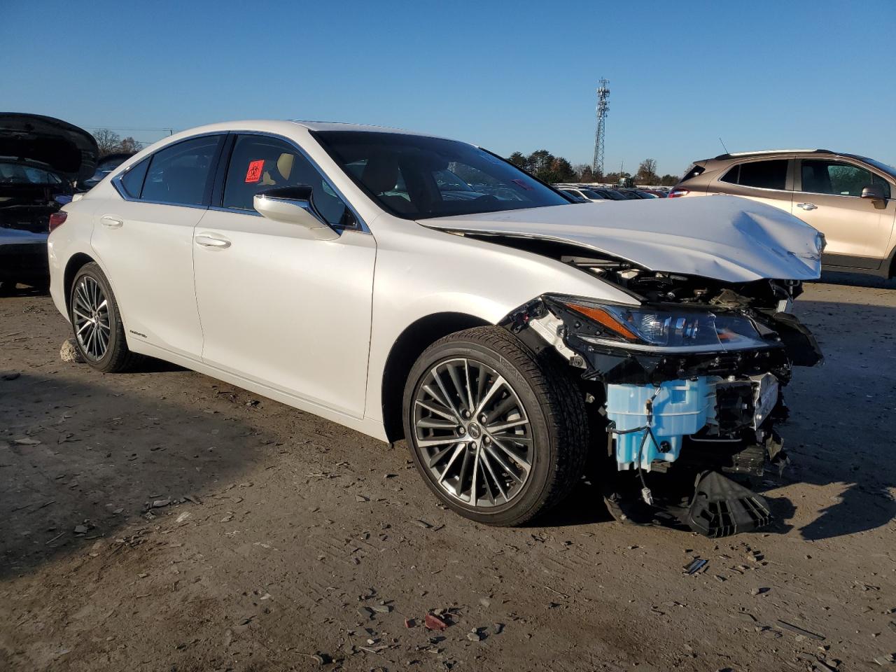 2022 Lexus ES - Image 4