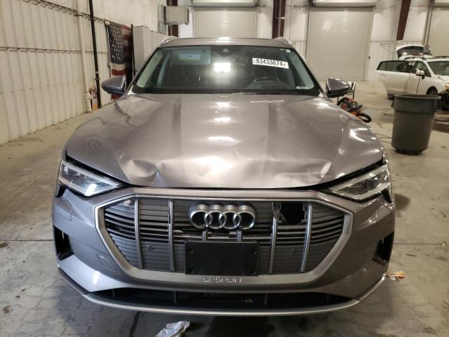  AUDI E-TRON 2019 Srebrny