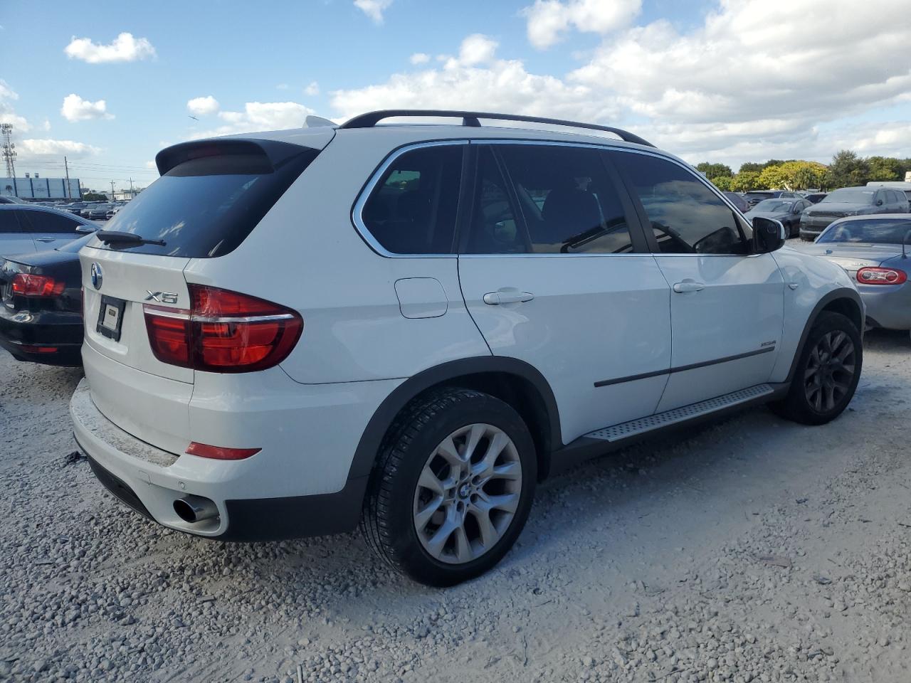 VIN 5UXZV4C5XD0B06714 2013 BMW X5 no.3