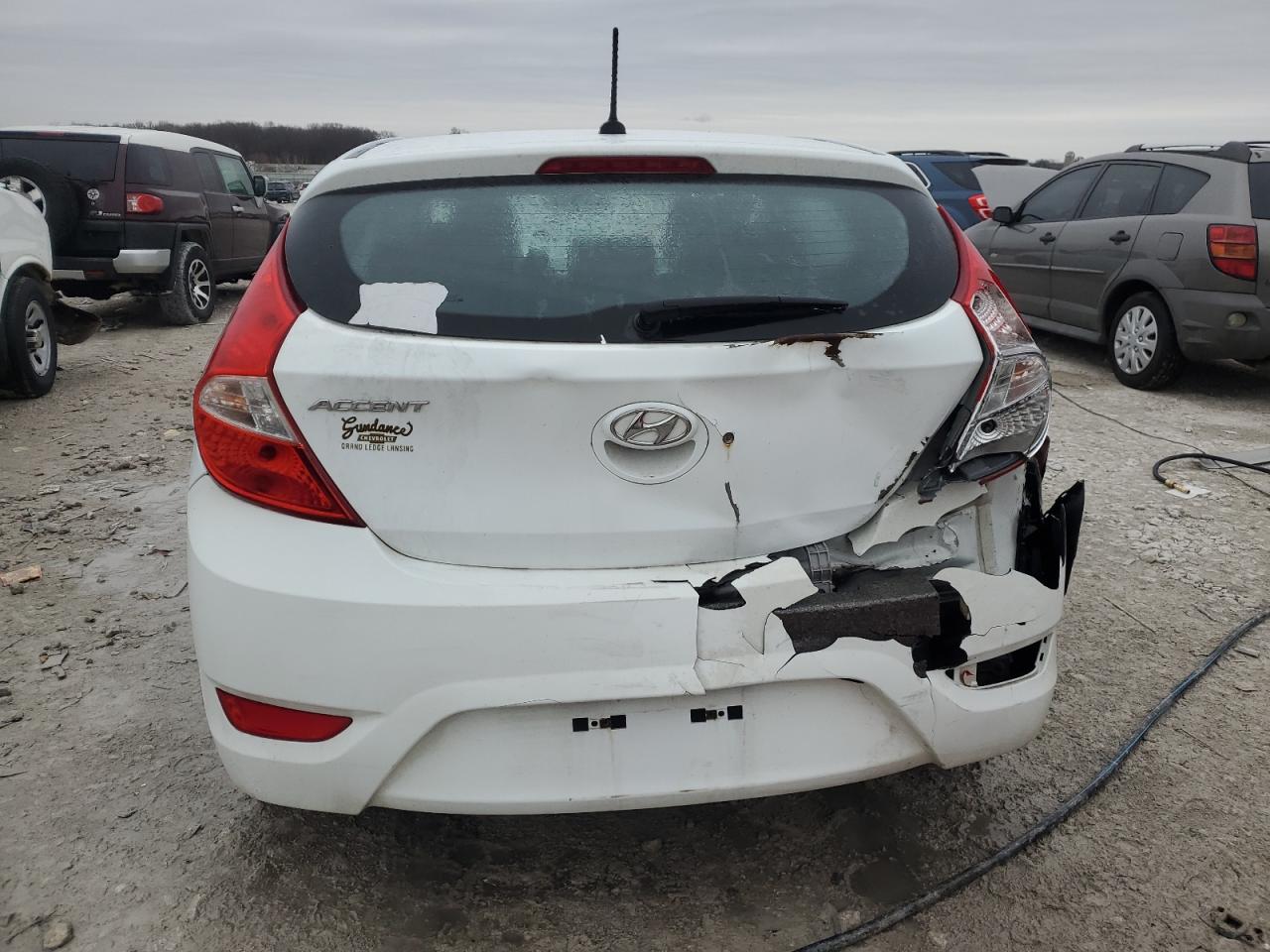 2016 Hyundai Accent - Image 6