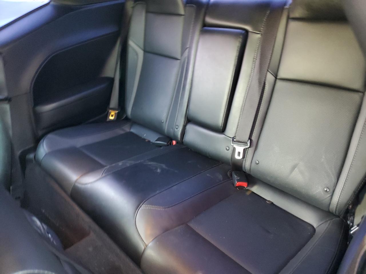 2016 Dodge Challenger - Image 10