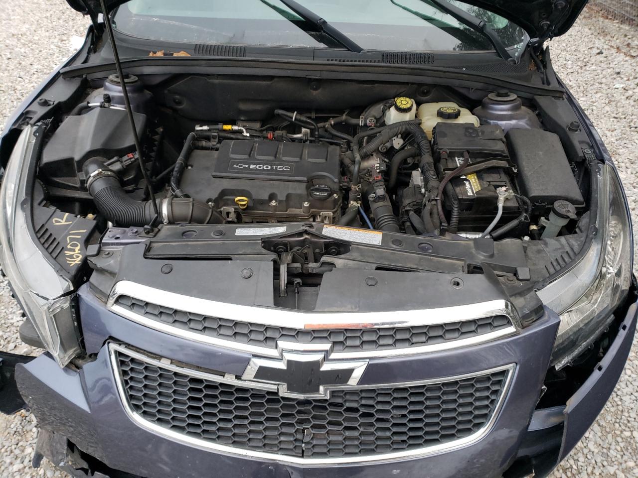 2014 Chevrolet Cruze - Image 13