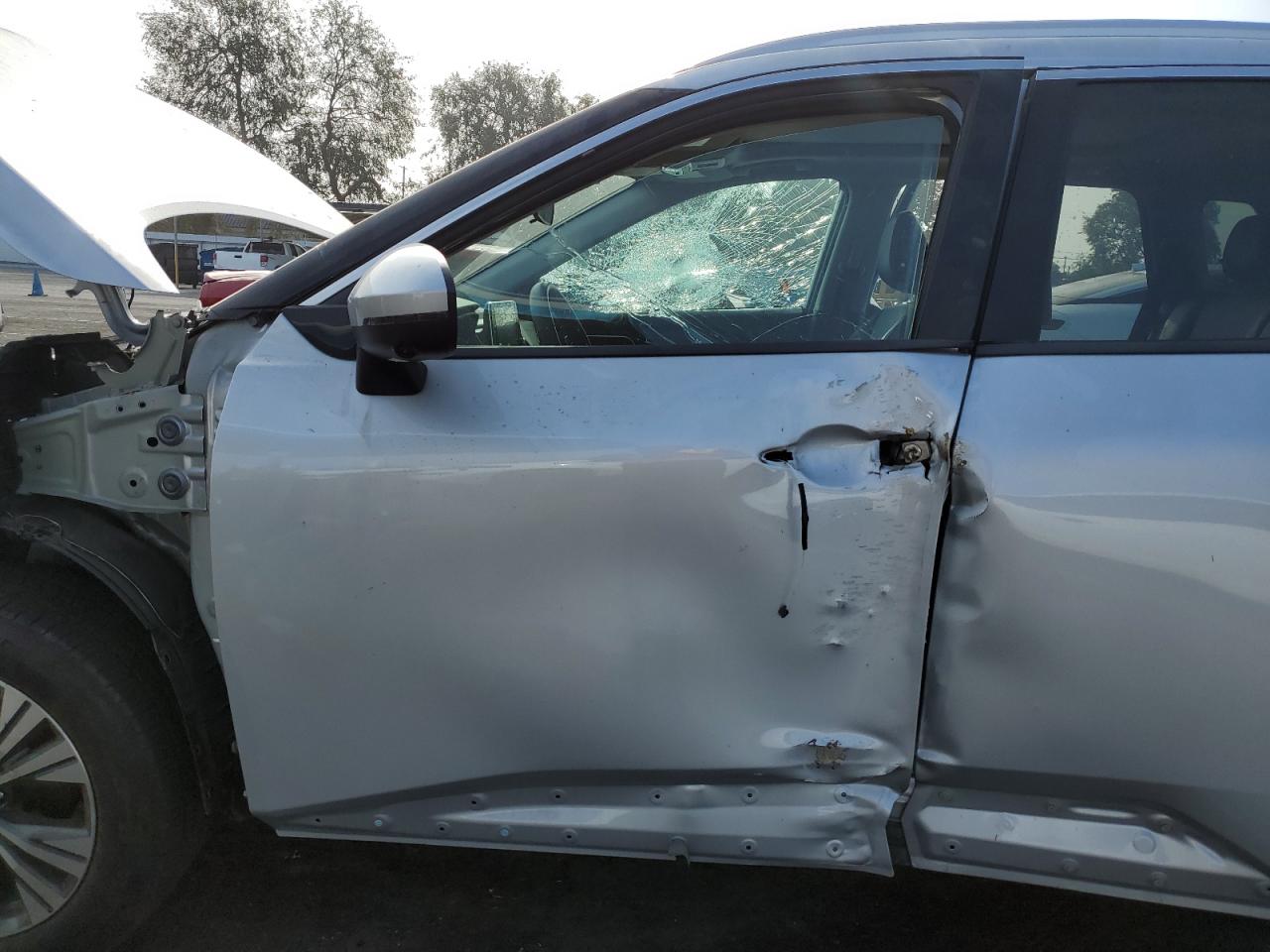 2021 Nissan Rogue - Image 7