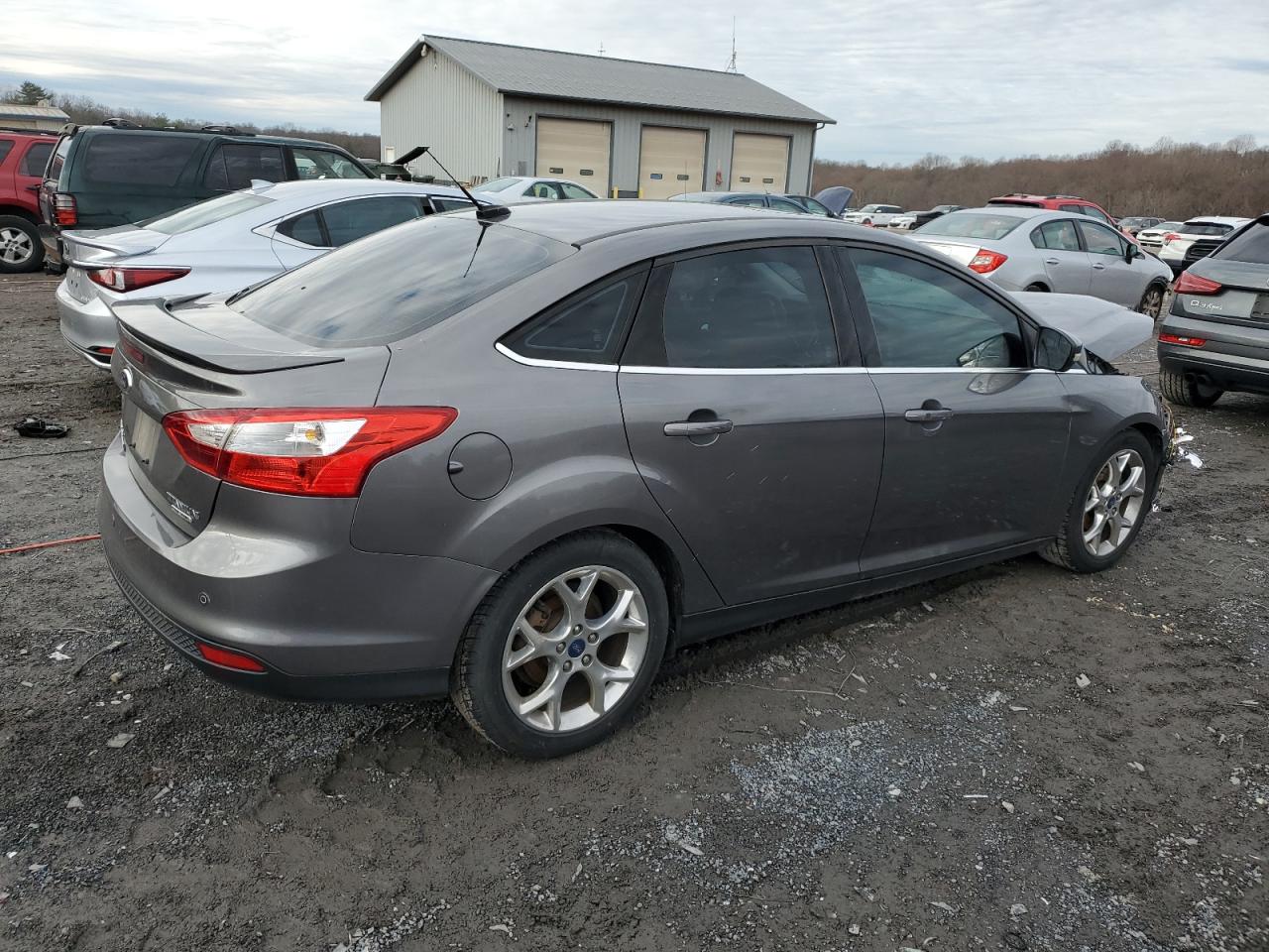 VIN 1FADP3J24EL316253 2014 FORD FOCUS no.3