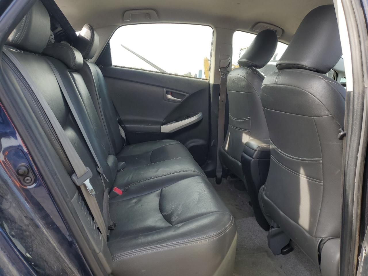 2015 Toyota Prius - Image 10