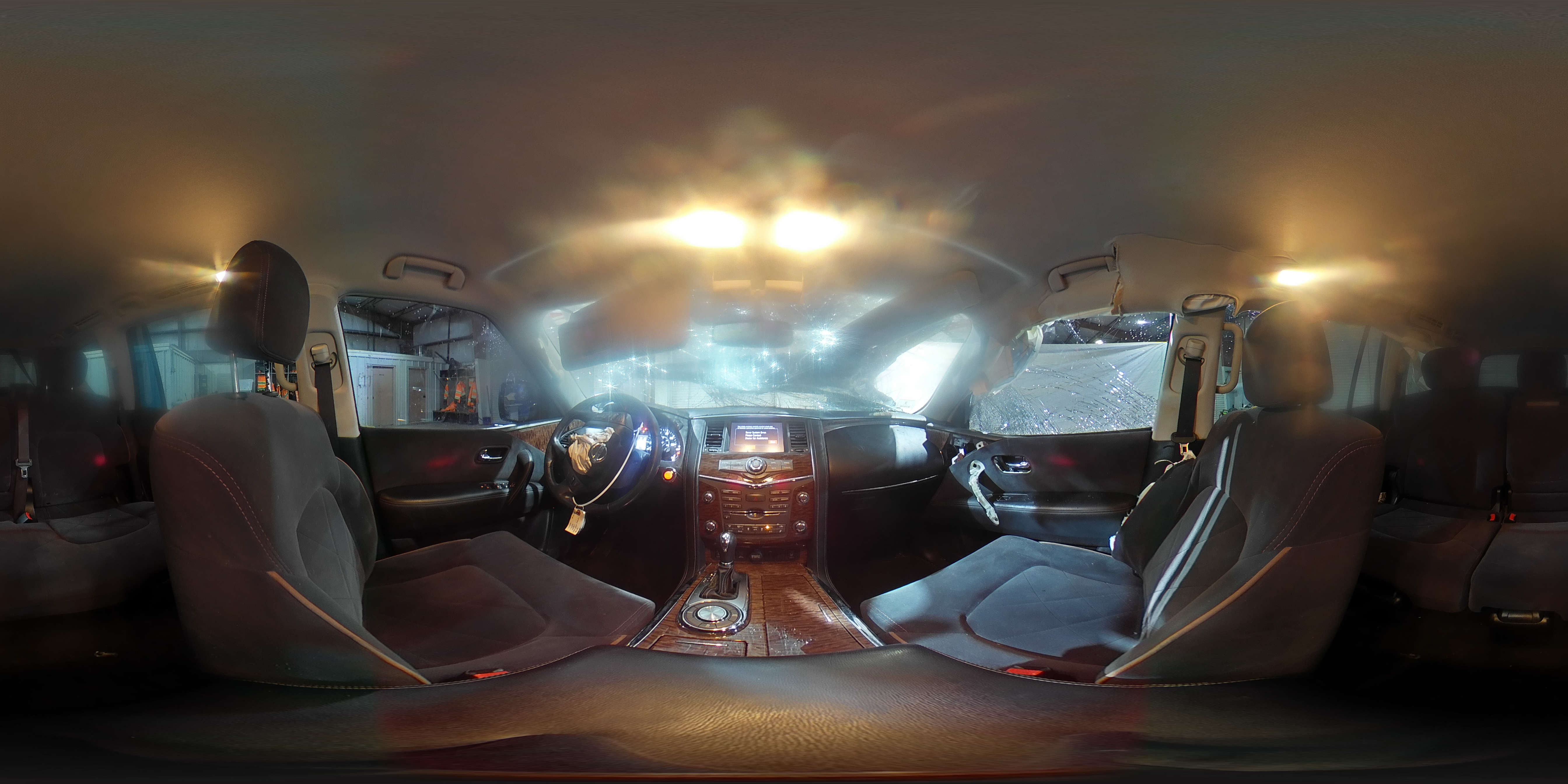 2018 Nissan Armada - Image 16