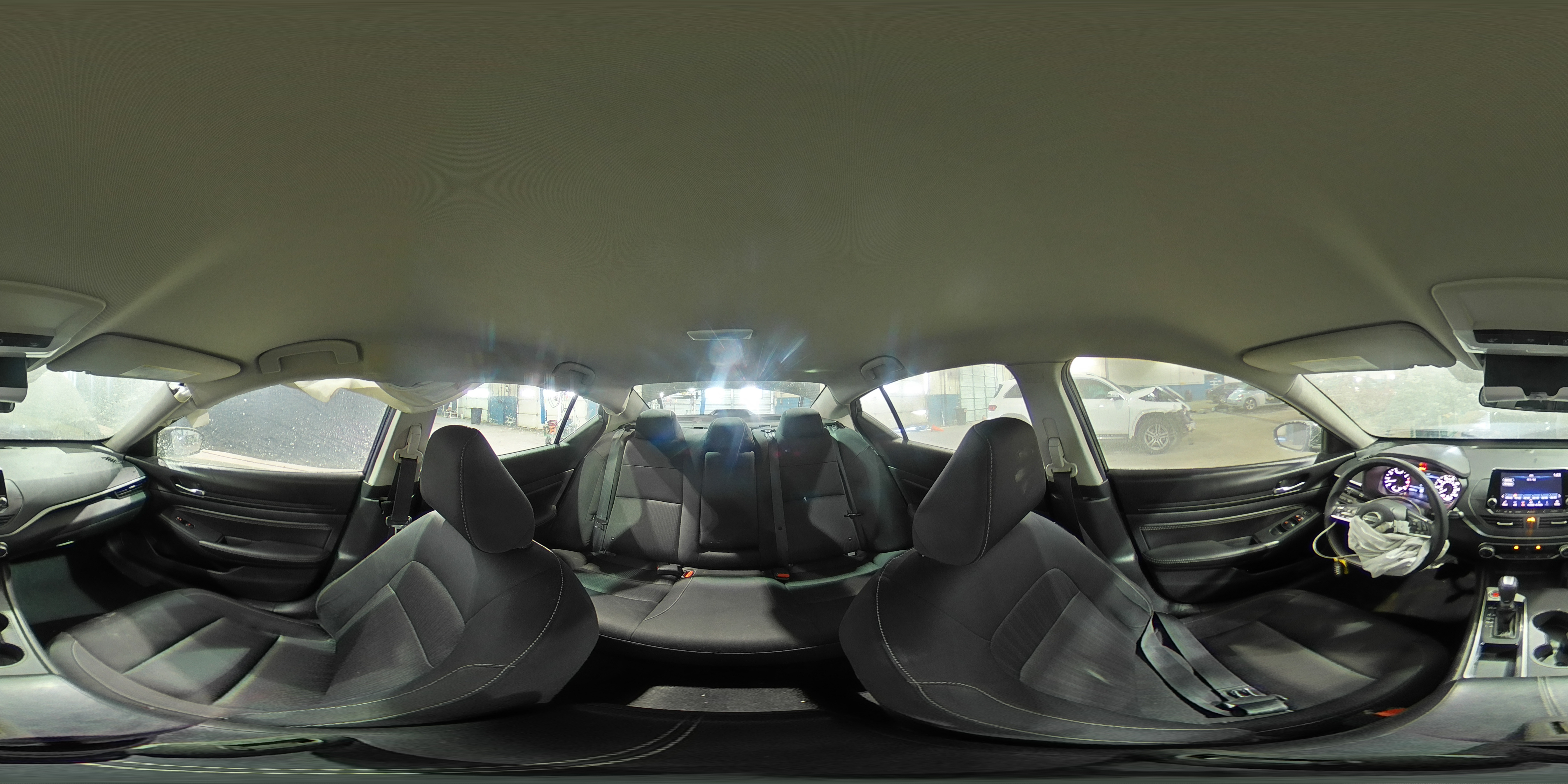 2020 Nissan Altima - Image 15