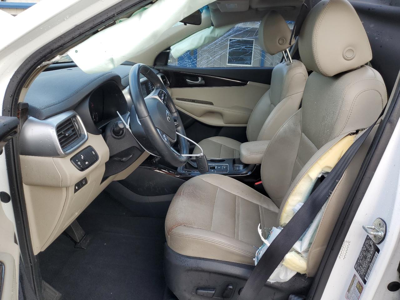 2020 Kia Sorento - Image 7
