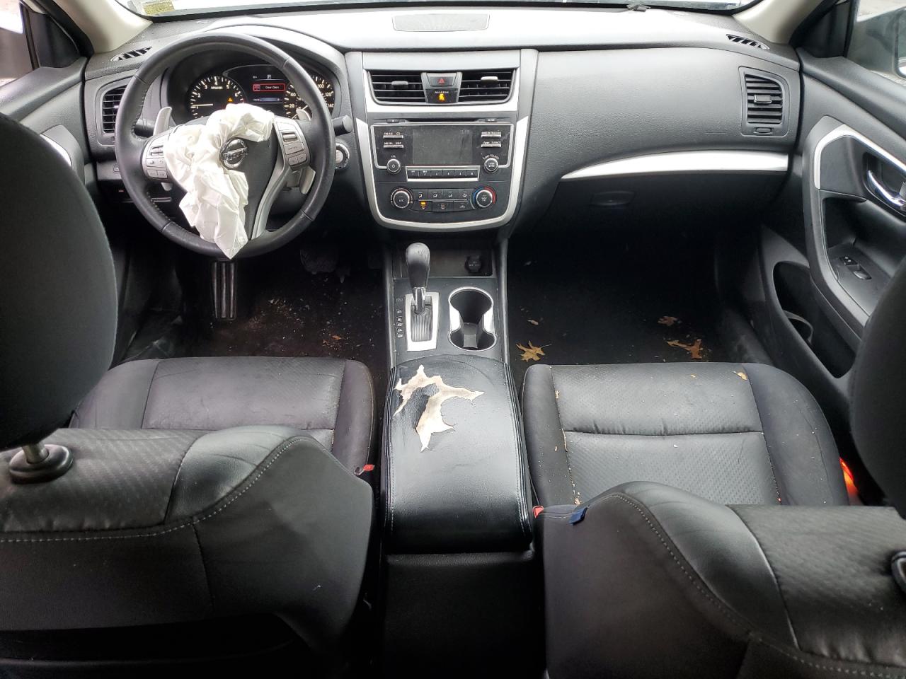 2016 Nissan Altima - Image 8