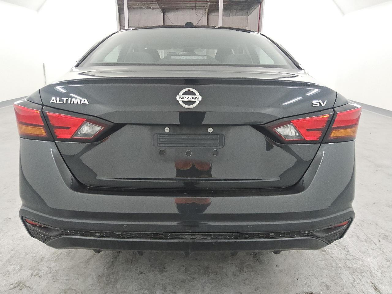 2021 Nissan Altima - Image 6