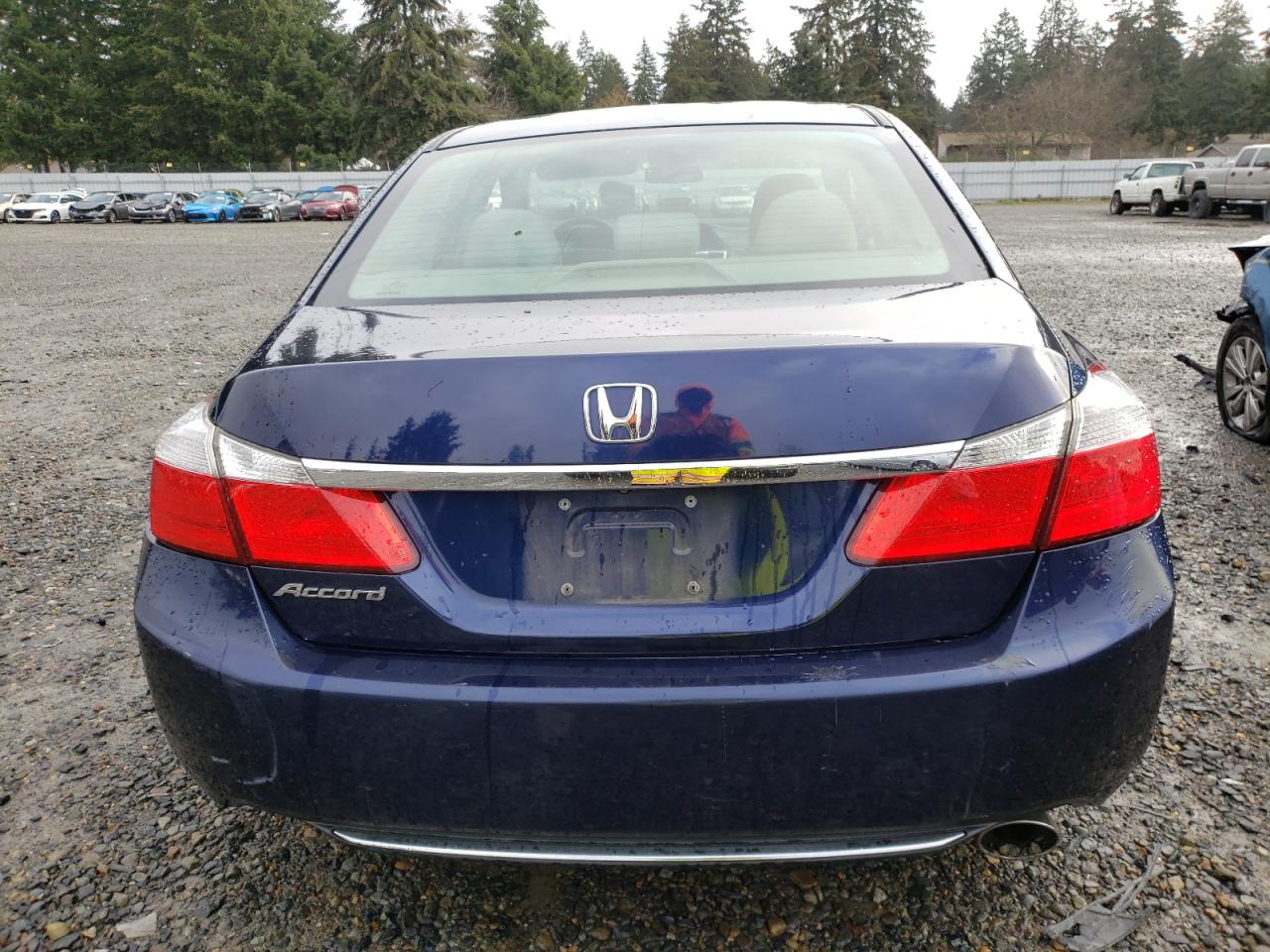 VIN 1HGCR2F32DA217910 2013 HONDA ACCORD no.6