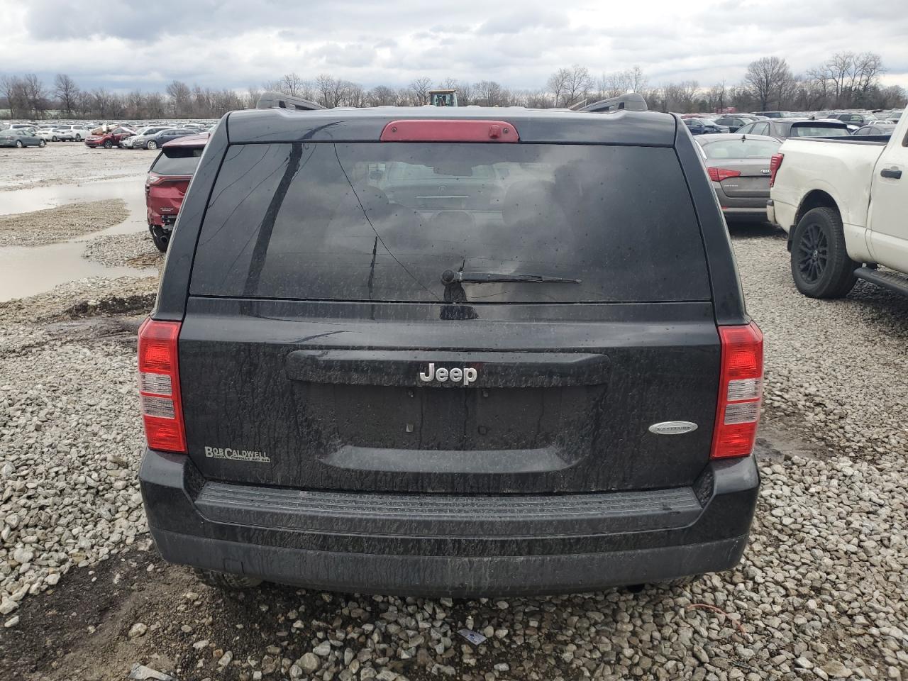 VIN 1C4NJPFA3ED703989 2014 JEEP PATRIOT no.6