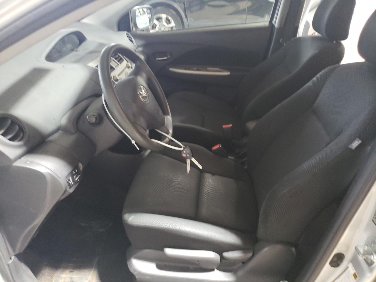 2009 Toyota Yaris - Image 7