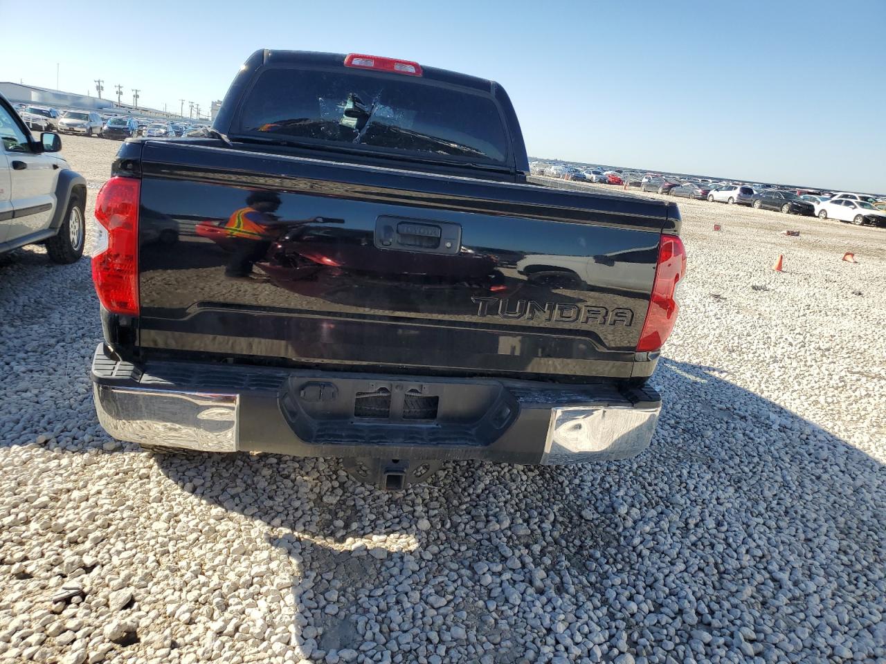 2017 Toyota Tundra - Image 6