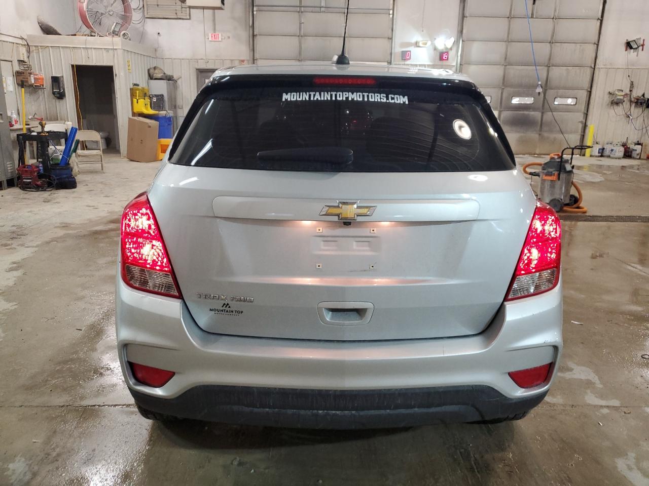CHEVROLET TRAX 2018 VIN 3GNCJNSB9JL289106 photo 6