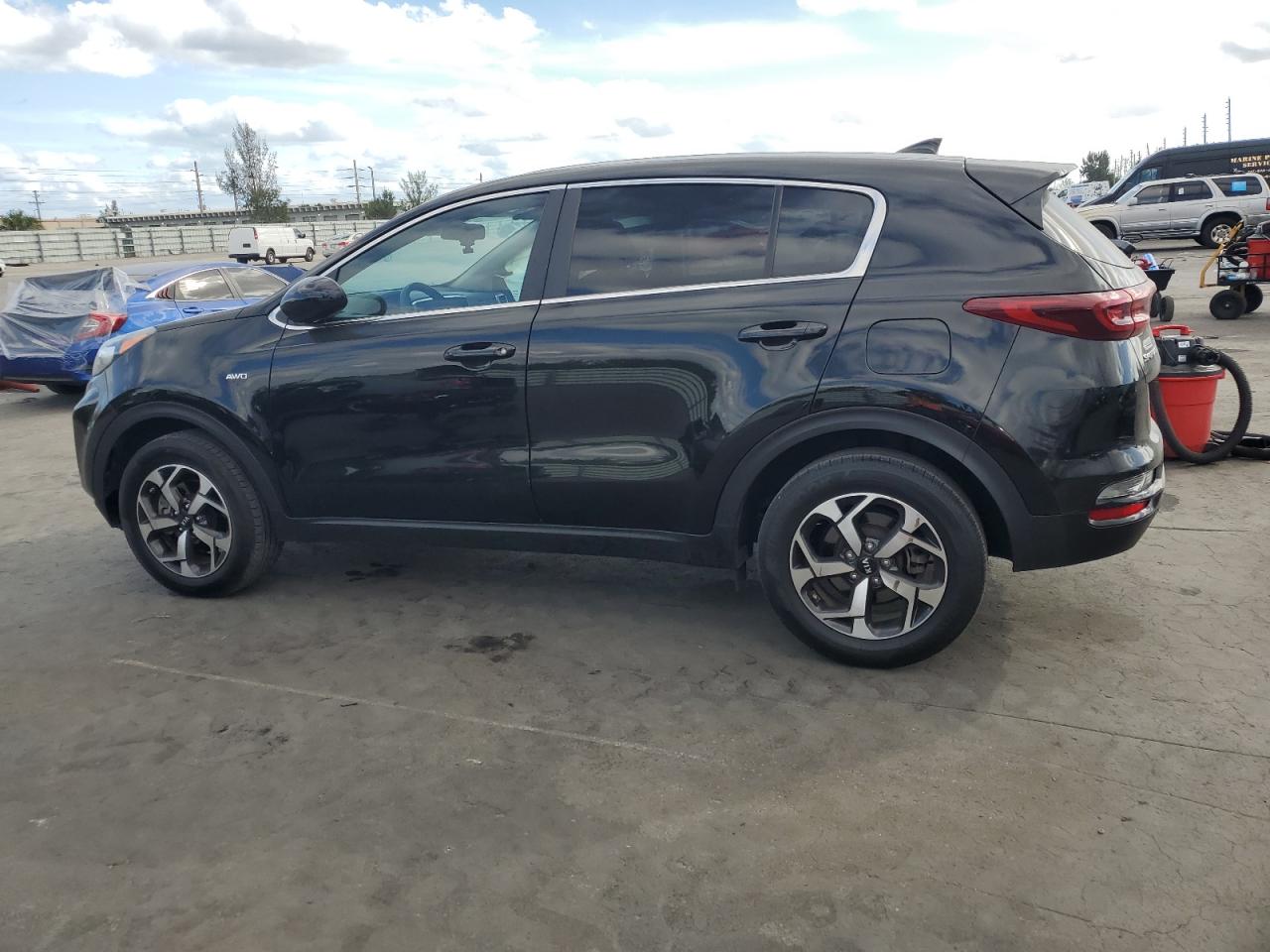 KNDPMCAC2M7916642 2021 KIA SPORTAGE - Image 2