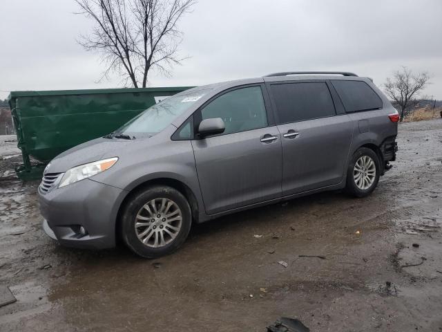 2016 Toyota Sienna Xle