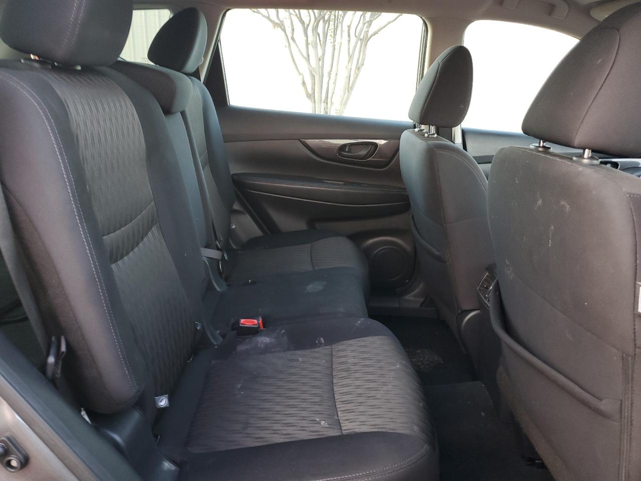 2020 Nissan Rogue - Image 10