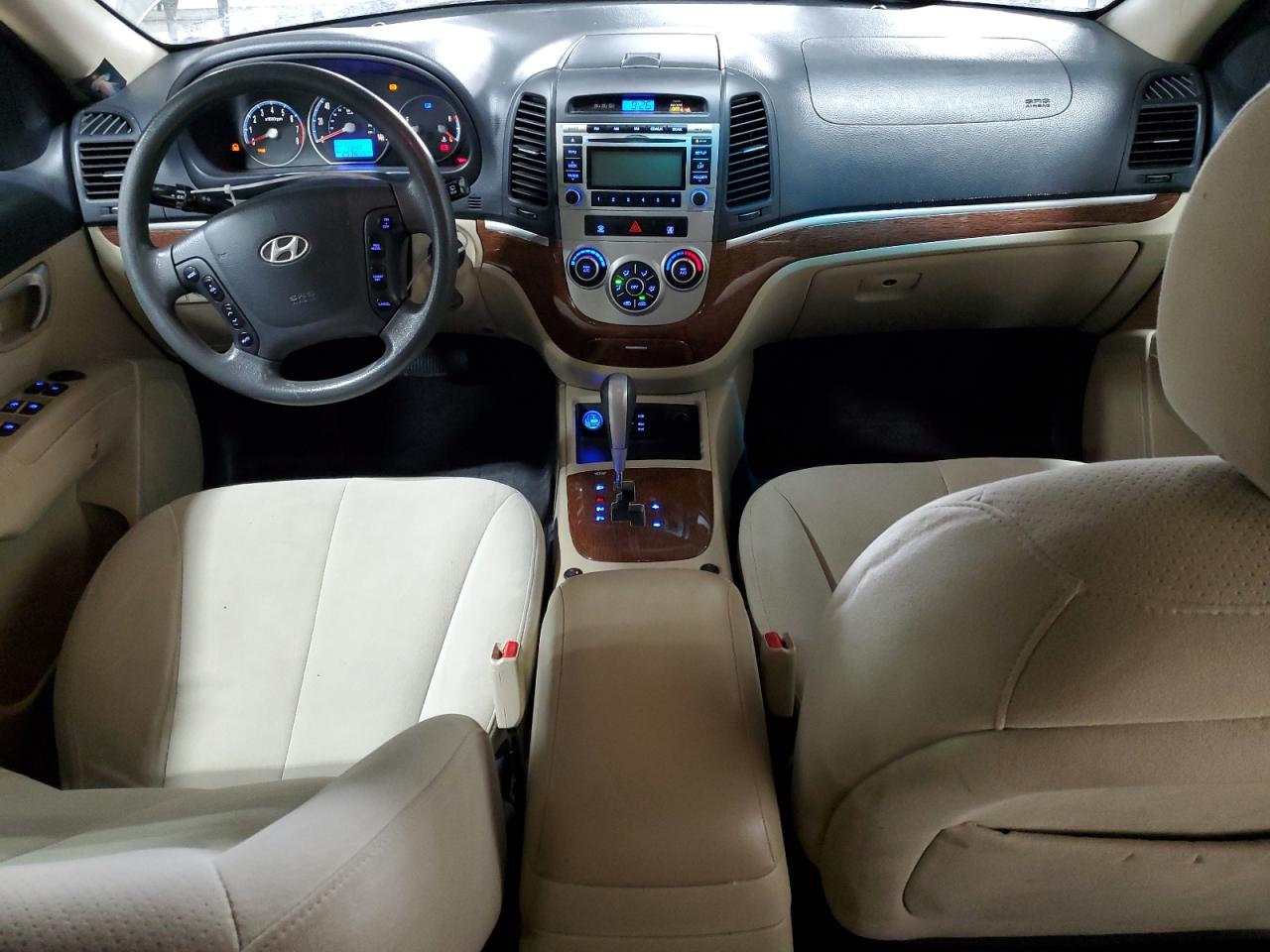 2009 Hyundai Santa Fe - Image 8