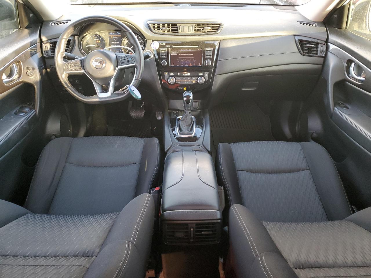 2019 Nissan Rogue - Image 8