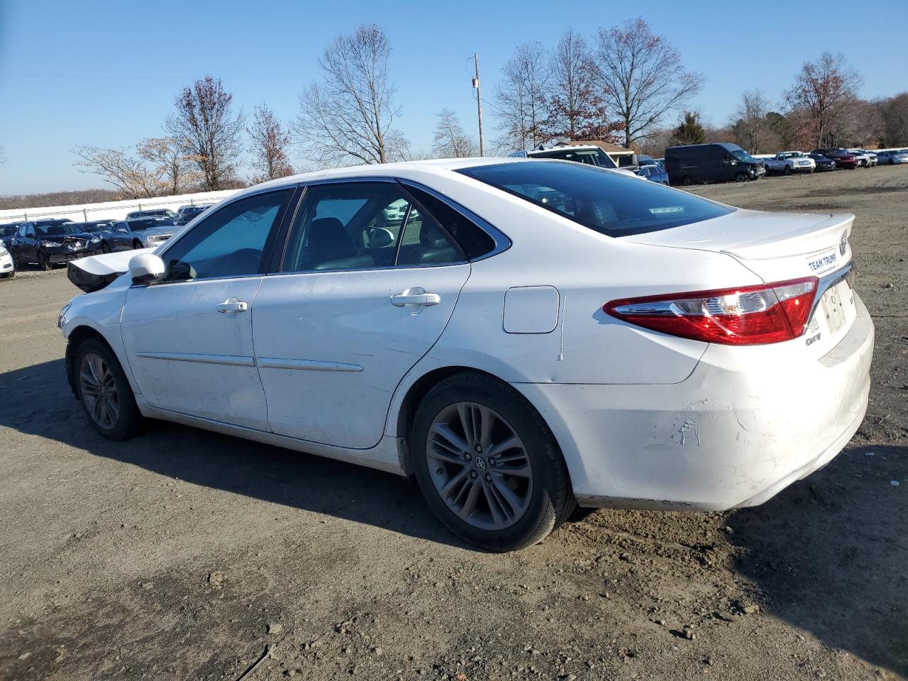 VIN 4T1BF1FK4GU596248 2016 TOYOTA CAMRY no.2