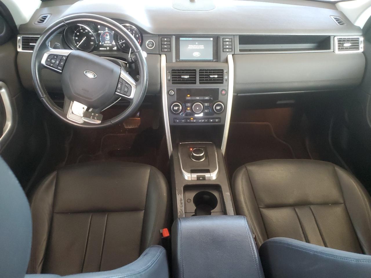 2018 Land Rover Discovery - Image 8