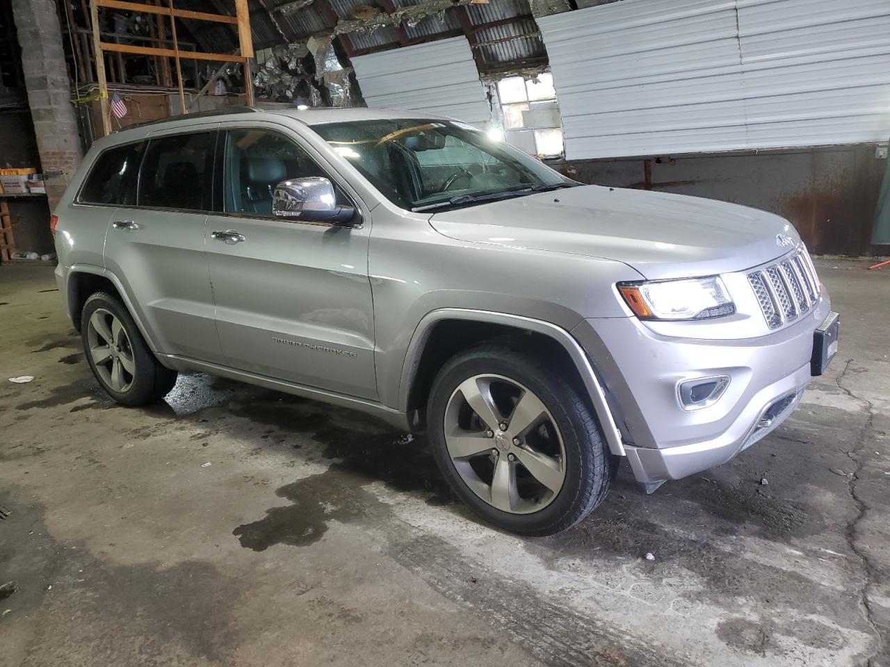 2014 Jeep Grand Cherokee - Image 4