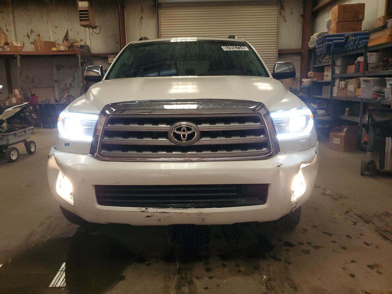 2010 Toyota Sequoia - Image 5
