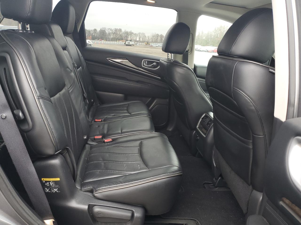 2015 Infiniti QX60 - Image 11