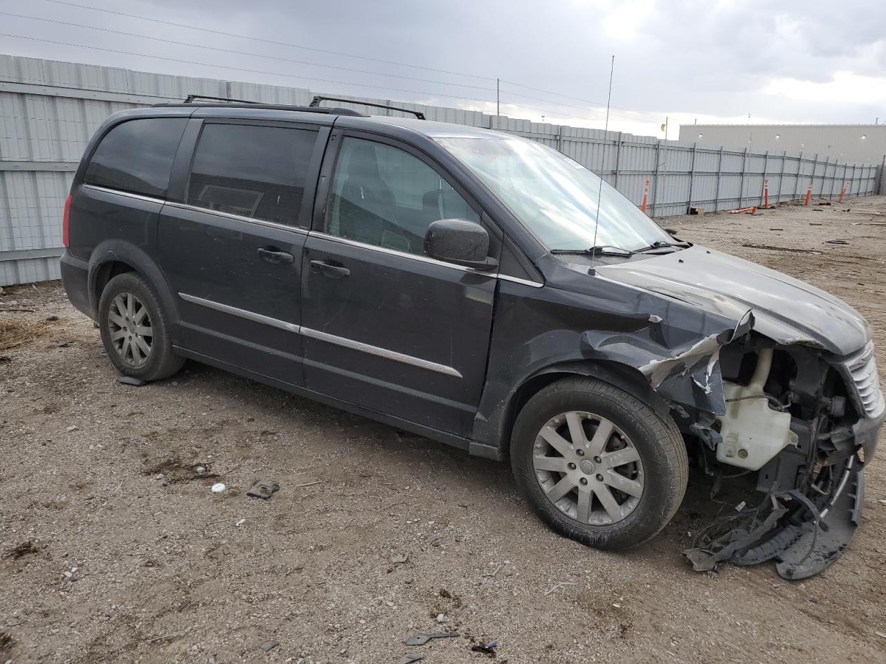 2013 Chrysler Town & Country - Image 4