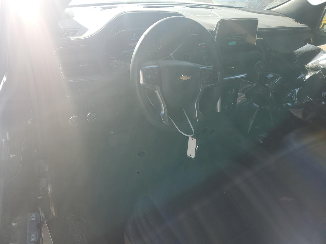 2023 Chevrolet Suburban - Image 8