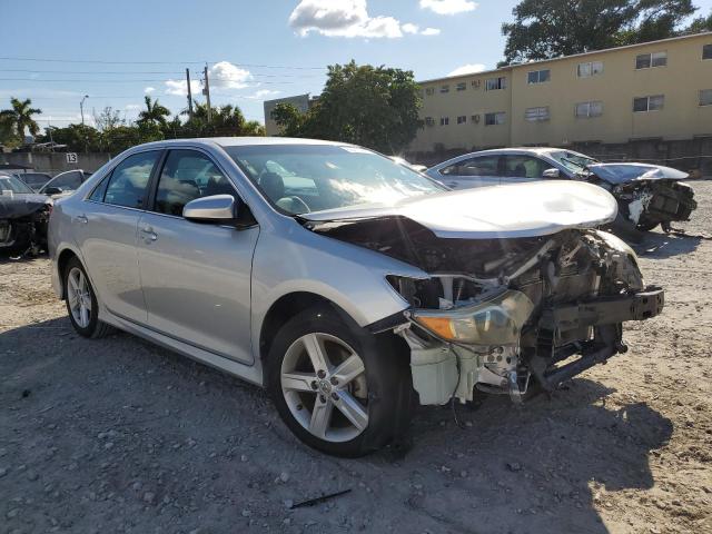  TOYOTA CAMRY 2014 Silver