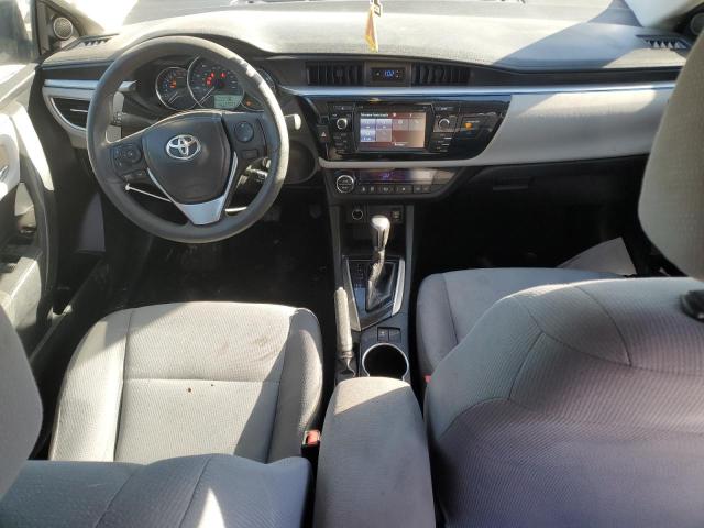 Sedans TOYOTA COROLLA 2015 Srebrny