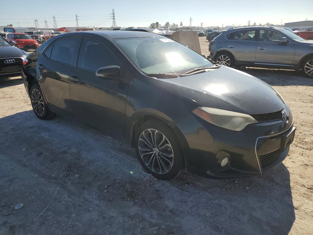 VIN 5YFBURHE4FP208737 2015 TOYOTA COROLLA no.4