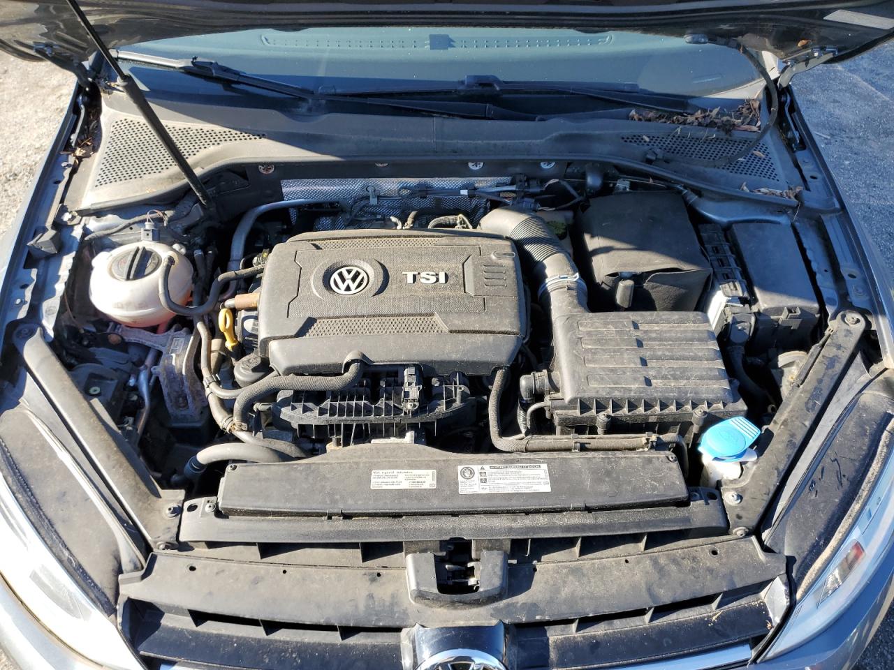 2017 Volkswagen Golf - Image 11