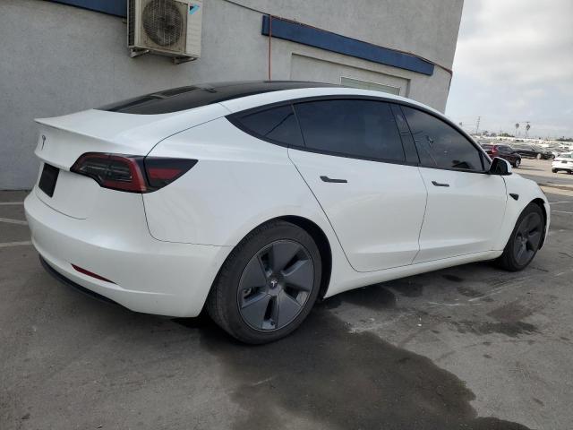  TESLA MODEL 3 2021 Білий