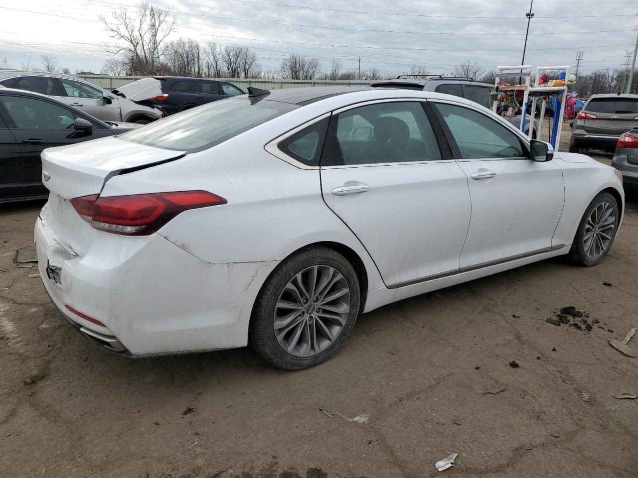 VIN KMHGN4JE4GU112283 2016 HYUNDAI GENESIS no.3