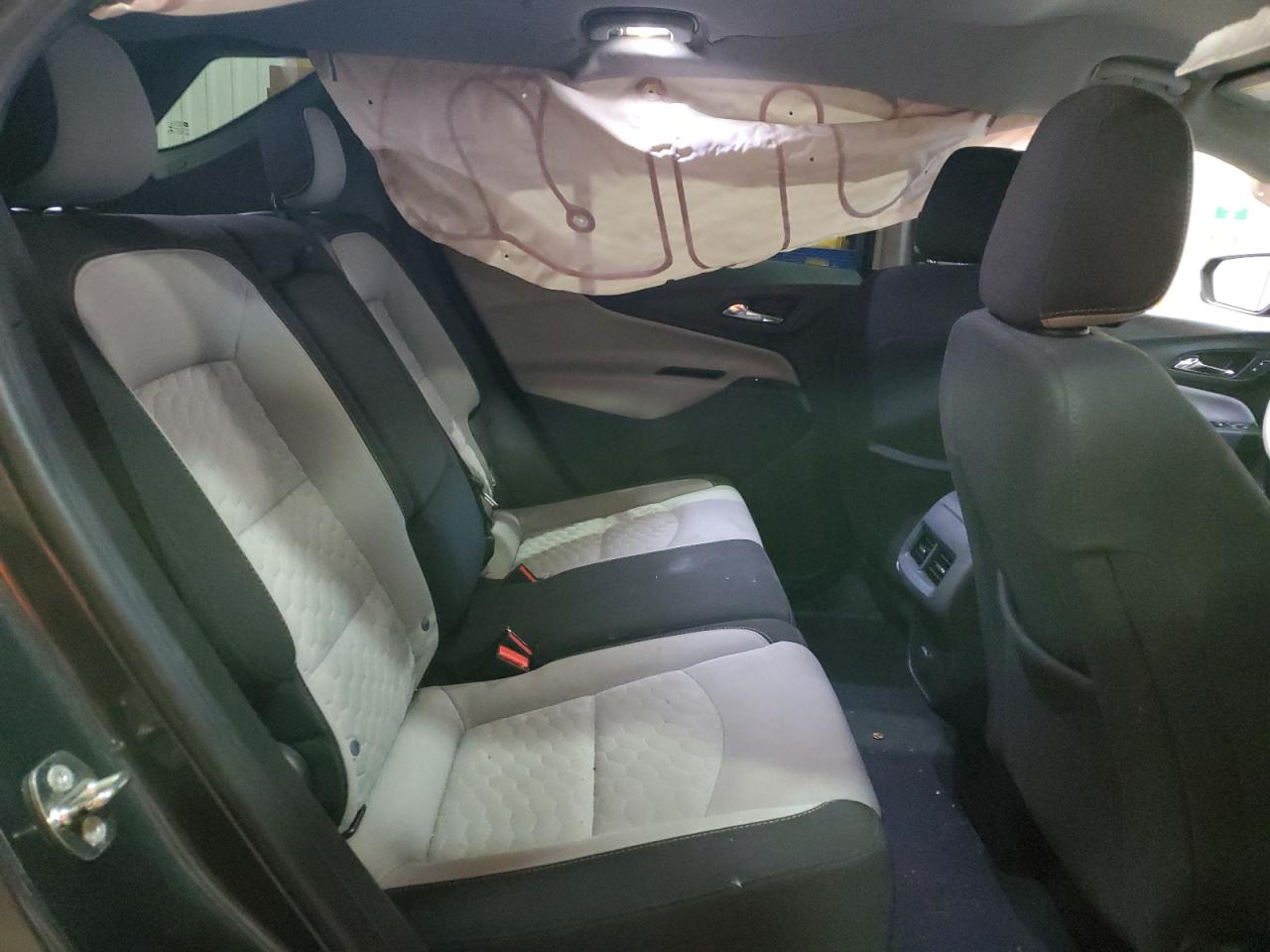 2018 Chevrolet Equinox - Image 11