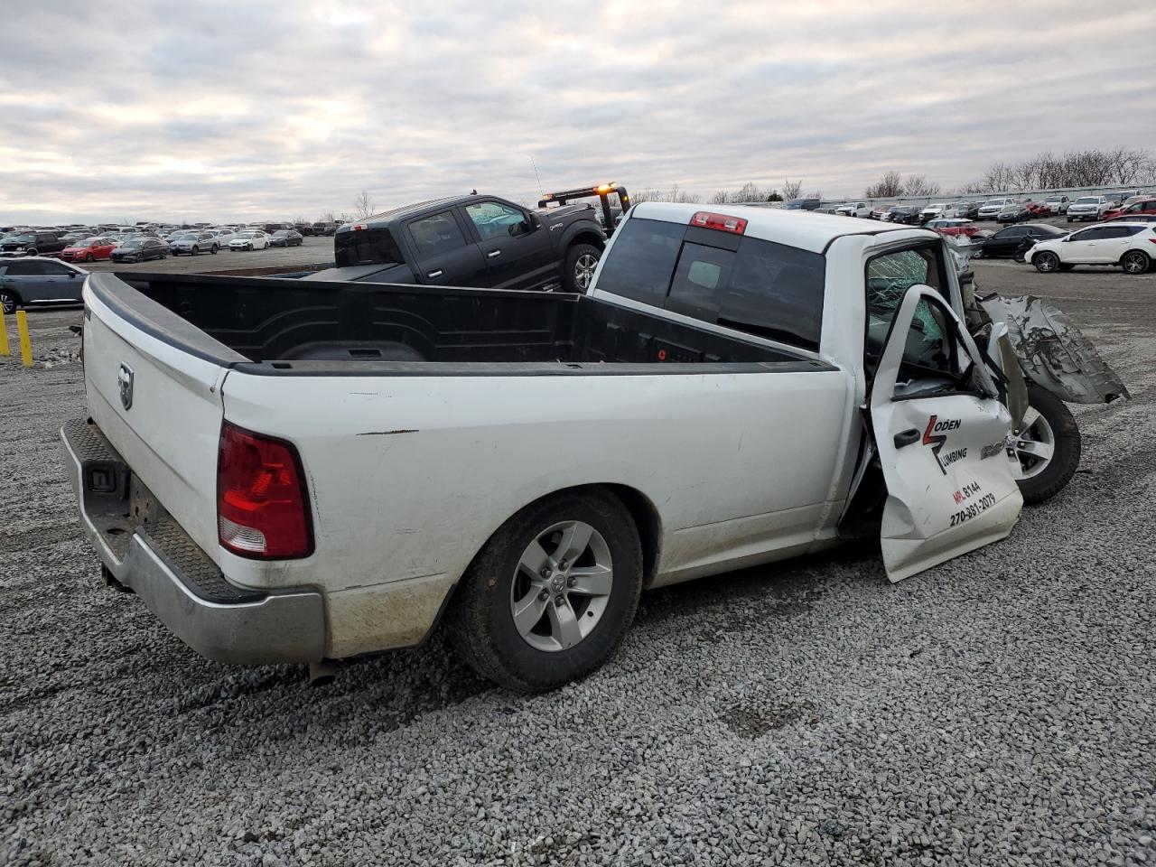 2017 RAM 1500 - Image 3