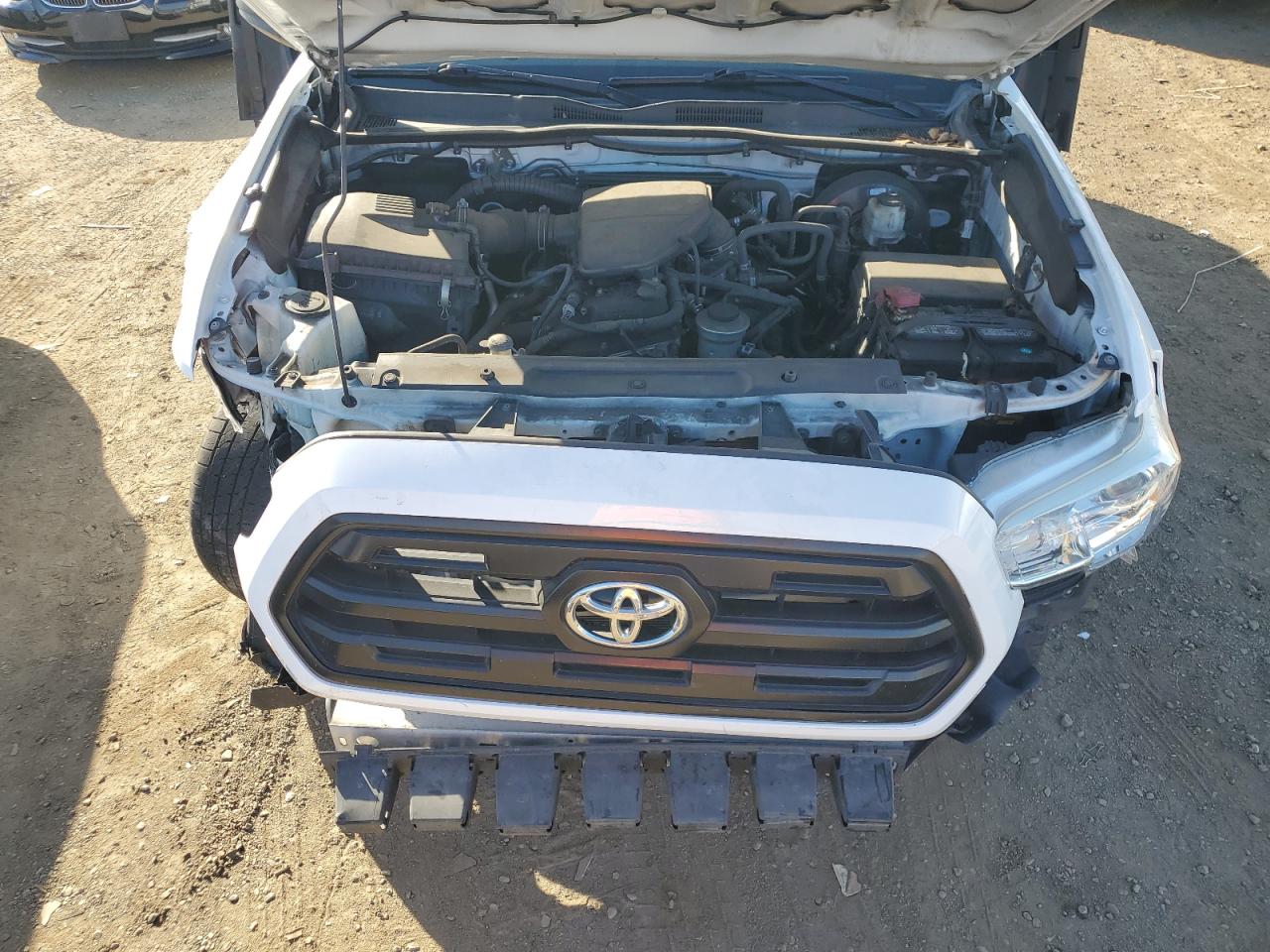 2017 Toyota Tacoma - Image 11