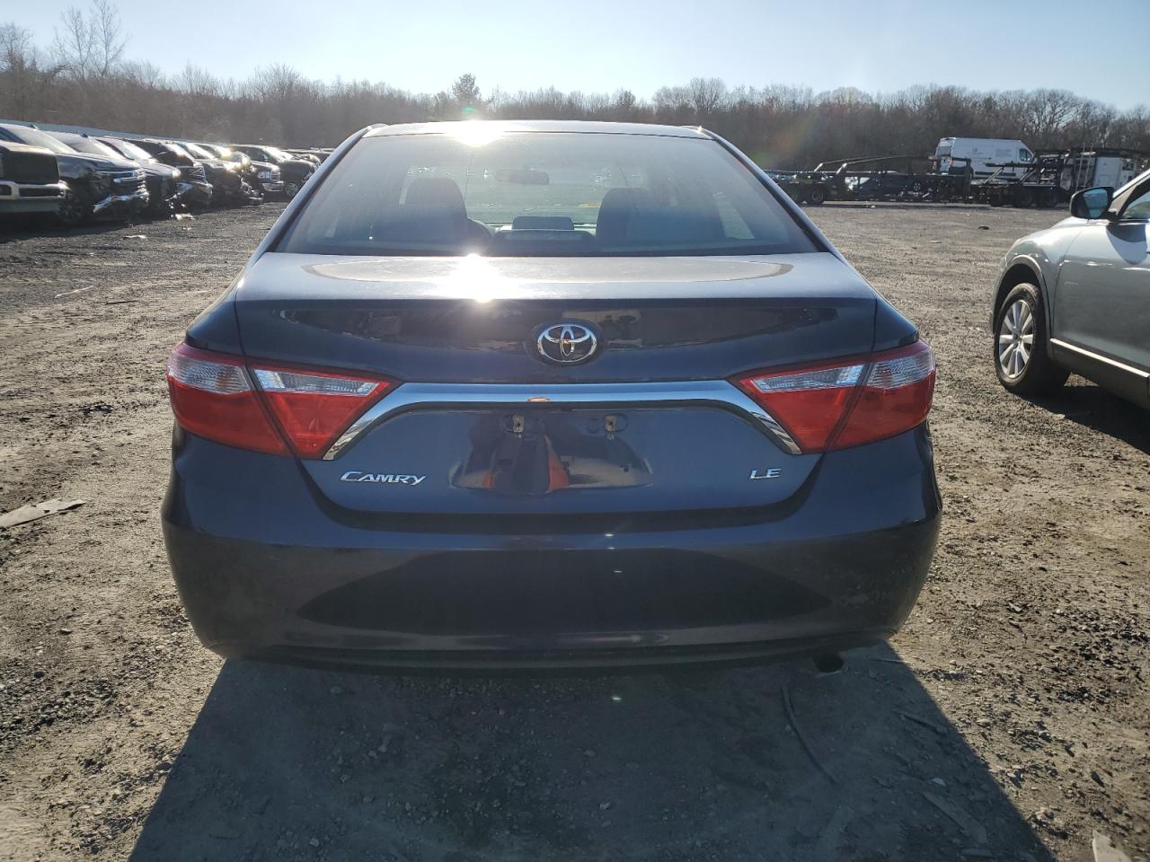 VIN 4T1BF1FK0HU687986 2017 TOYOTA CAMRY no.6