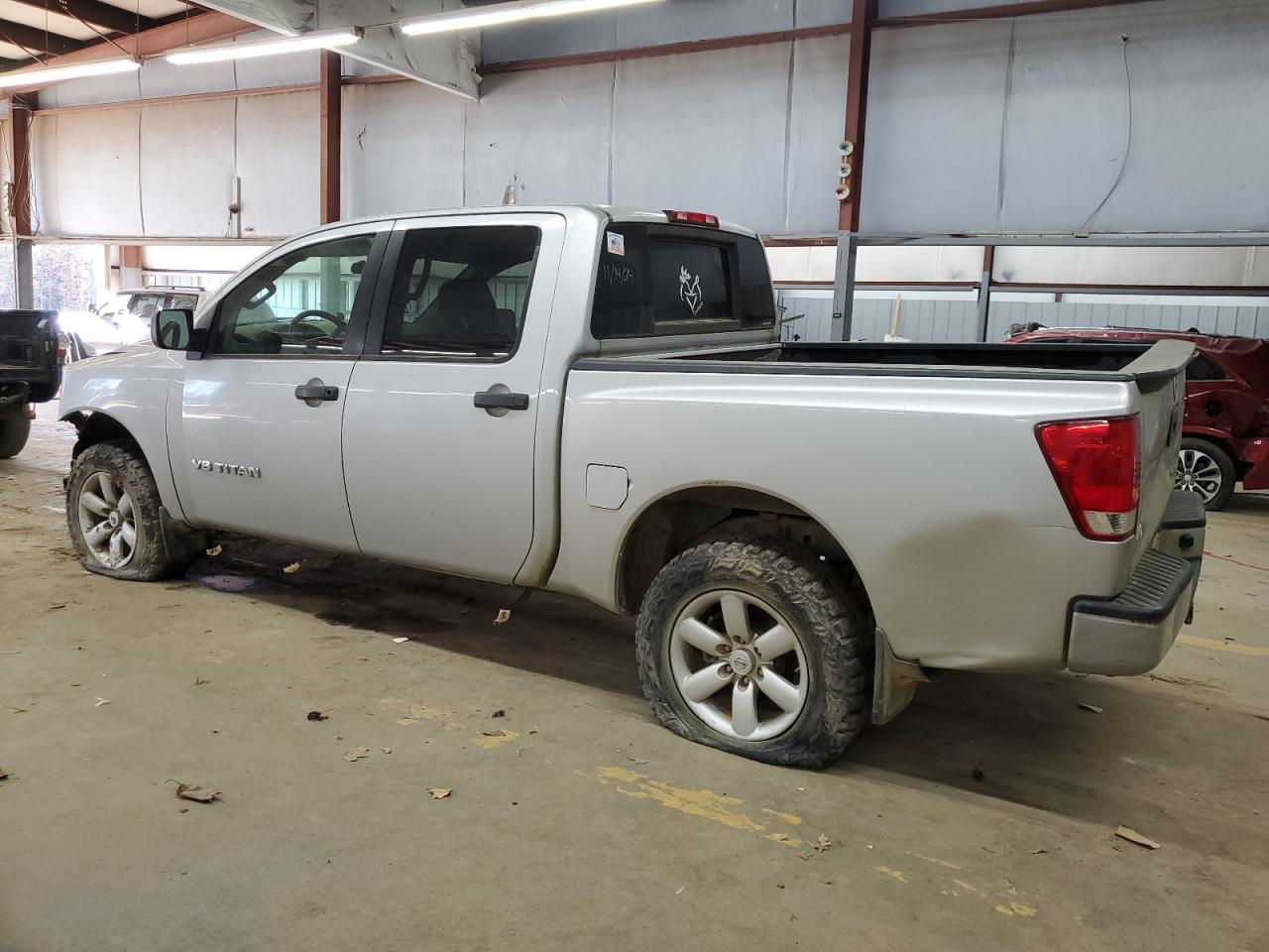 2014 Nissan Titan - Image 2