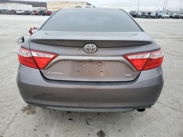  TOYOTA CAMRY 2016 Серый