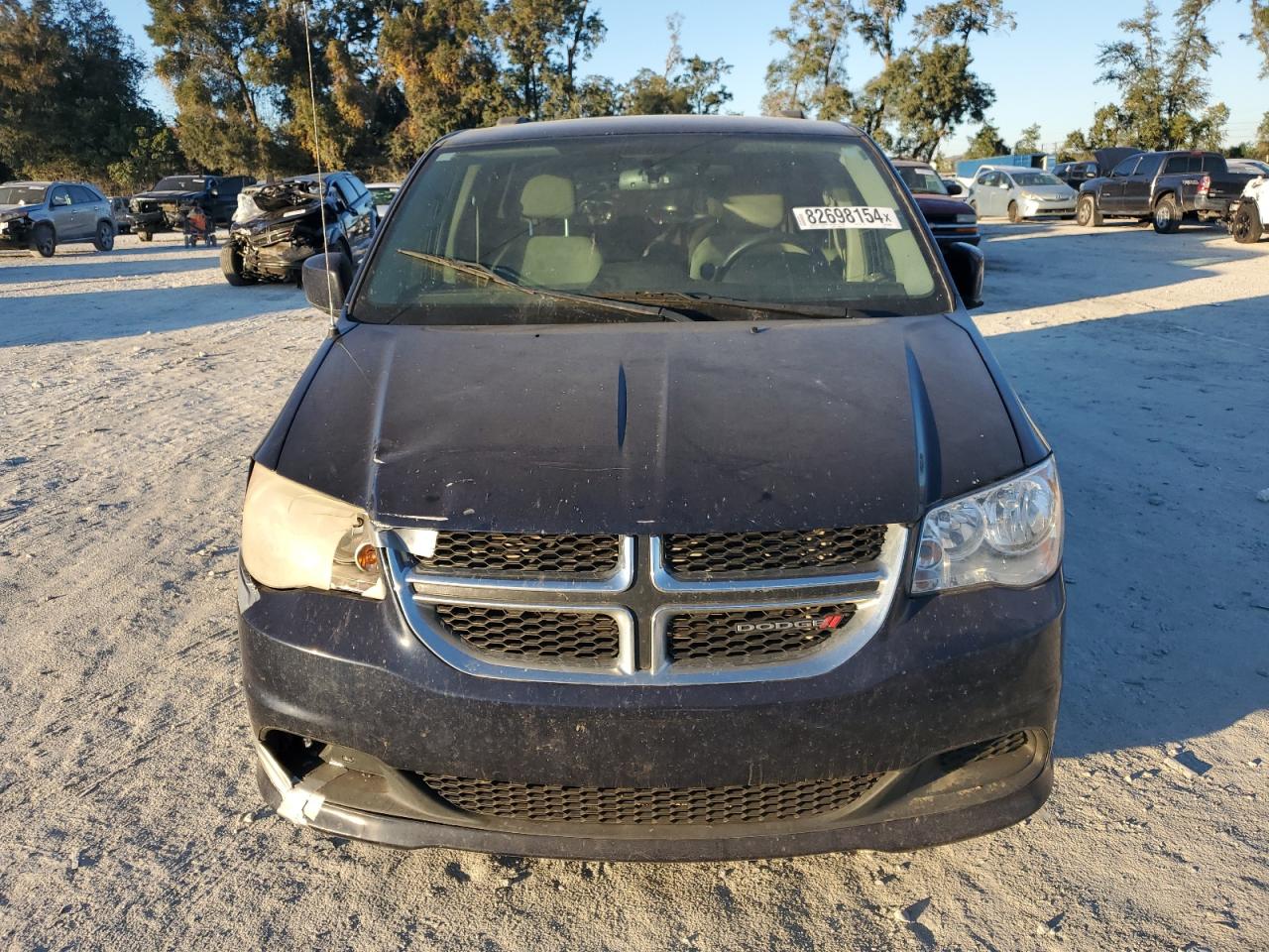 2012 Dodge Caravan - Image 5