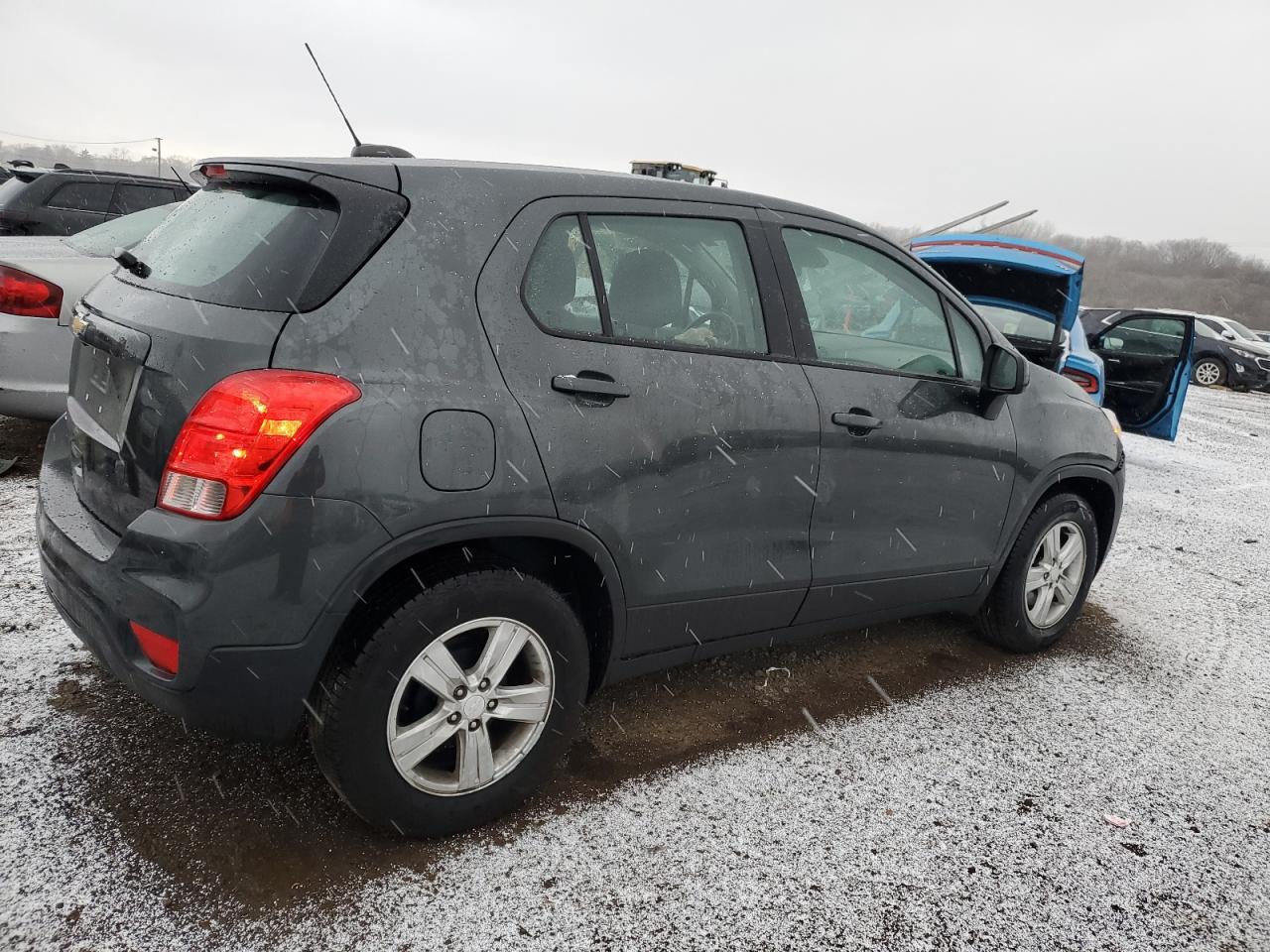 2020 Chevrolet Trax - Image 3