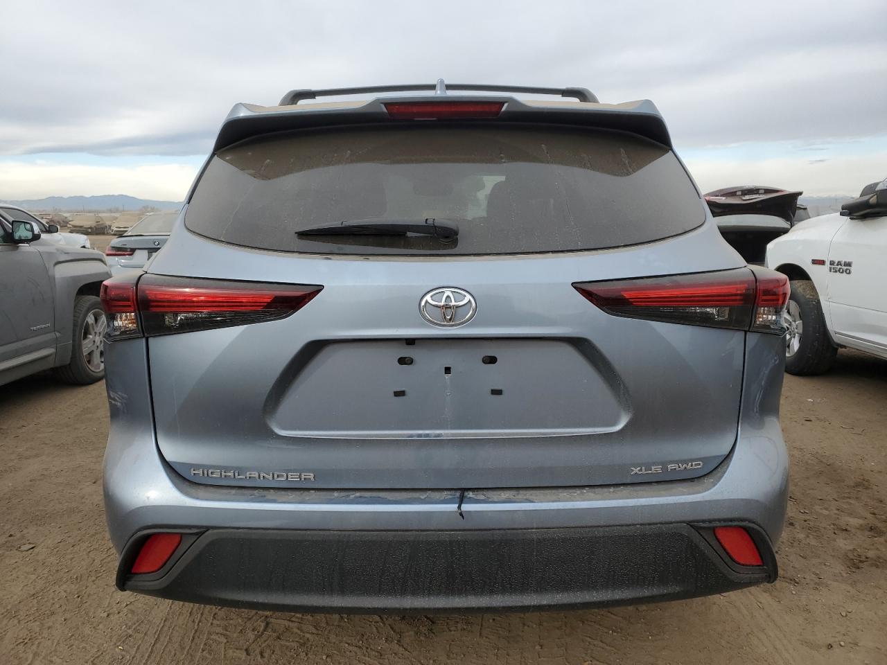 2024 Toyota Highlander - Image 6