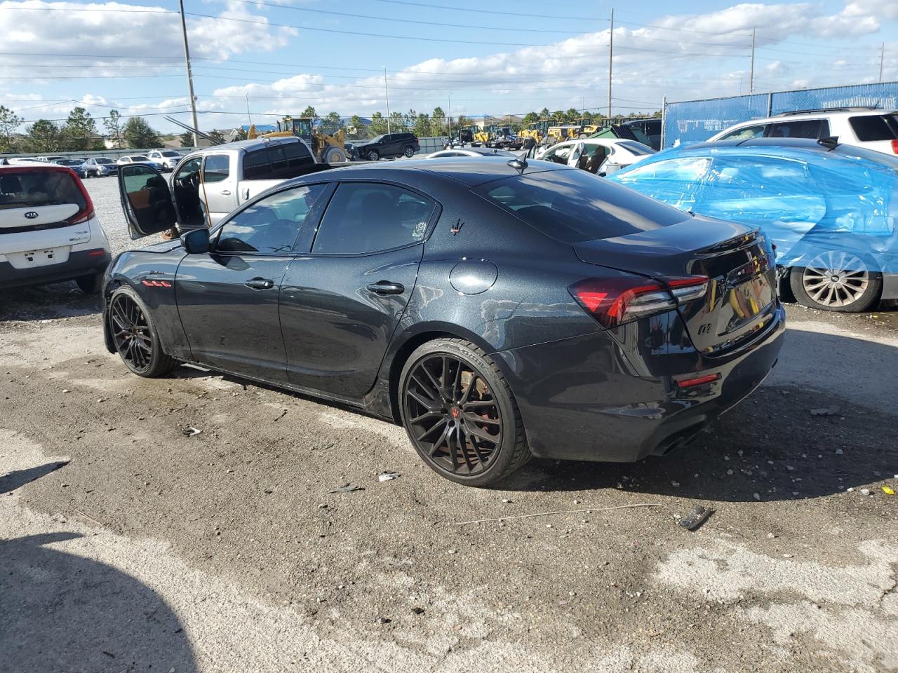 2022 Maserati Ghibli - Image 2
