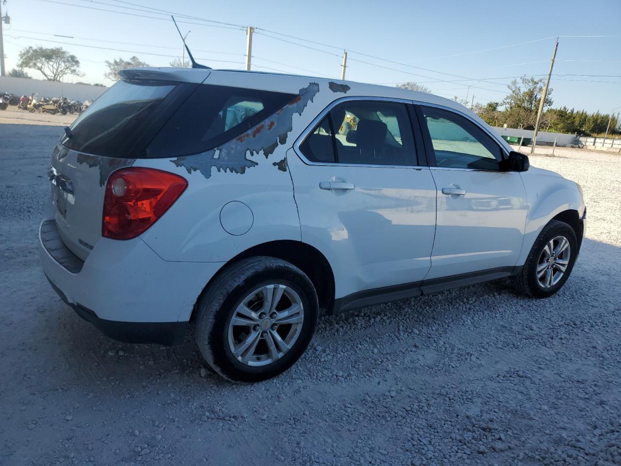 2011 Chevrolet Equinox - Image 3