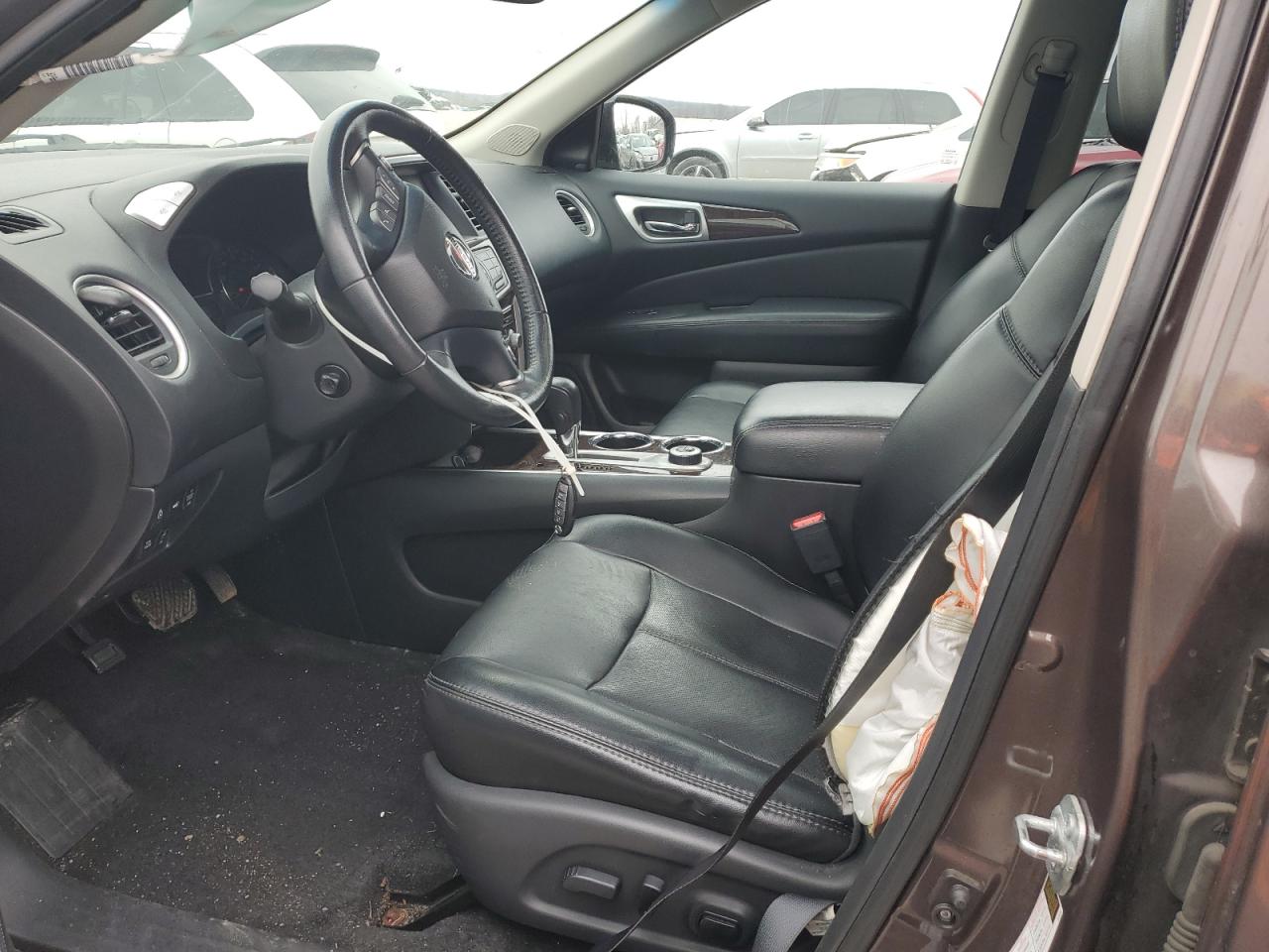 2015 Nissan Pathfinder - Image 7